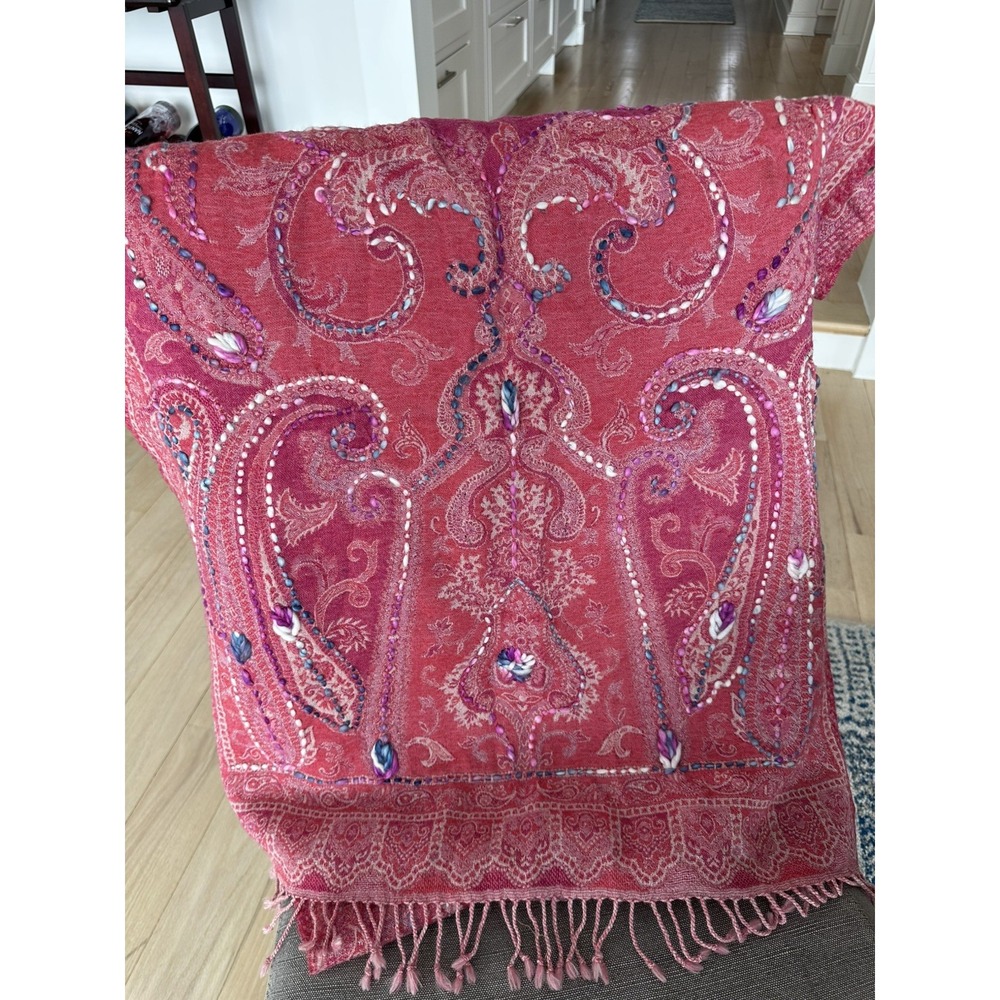 Gorgeous Hand Embroidered embellished 100% wool pashmina‎ scarf shawl paisley